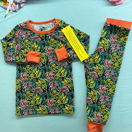 Betta’s zippys & two piece sets