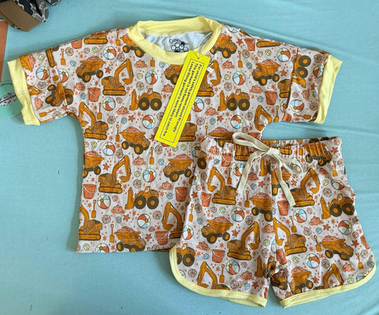 beach construction day wear